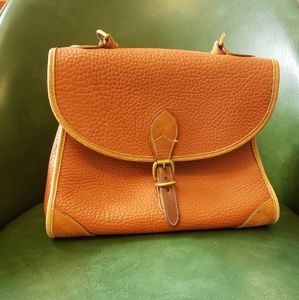 Small vintage Dooney & Bourke handbag